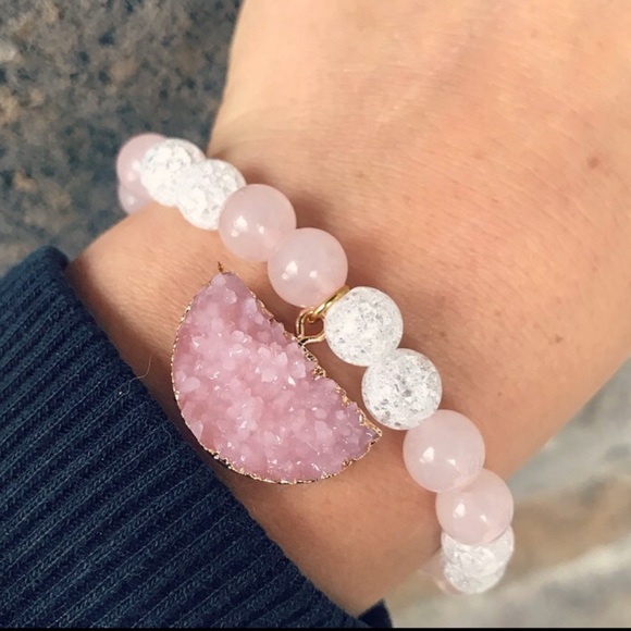 Jewelry - Handmade rose quartz gemstone bracelet